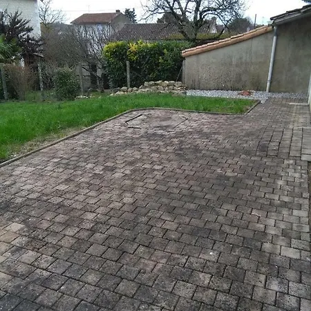 Comme Chez Vous Διαμέρισμα *